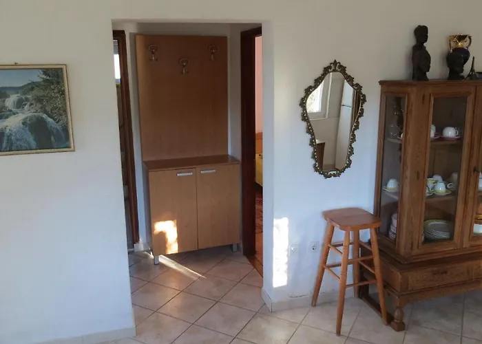 Janja דירה Nečujam