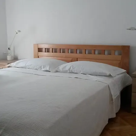 Janja - Terrace Sea View Apartment Necujam